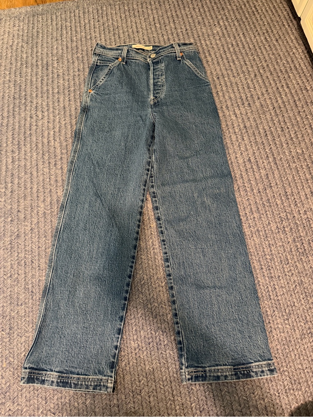 Levi's Straight-Leg Women's Jeans - Medium Blue